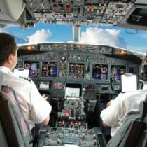 Passagiers voelen zich veiliger als piloot netjes spreekt