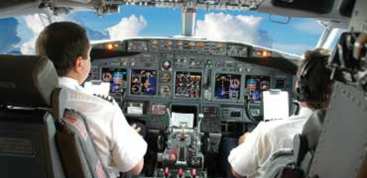 Passagiers voelen zich veiliger als piloot netjes spreekt