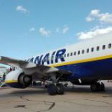 Cabinepersoneel Ryanair staakt dinsdag in Eindhoven